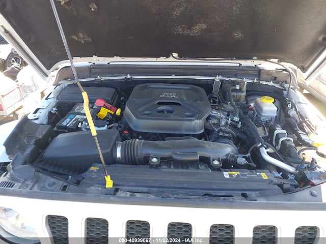 1C4HJXEN3MW714043 Jeep Wrangler Unlimited Sahara 4x4