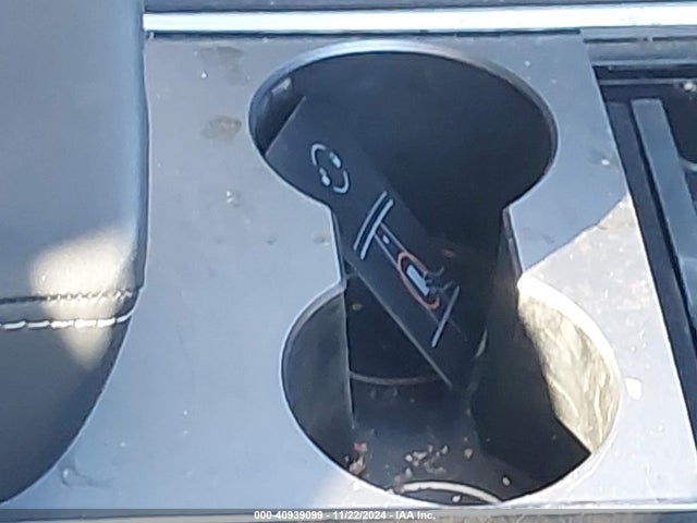 2023 TESLA MODEL Y 7SAYGAEE0PF907791 Photo 10