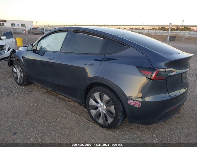 2023 TESLA MODEL Y 7SAYGAEE0PF907791 Photo 2
