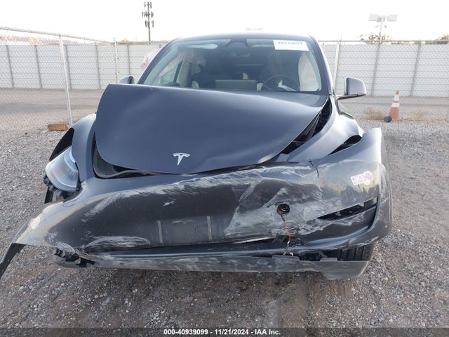 2023 TESLA MODEL Y 7SAYGAEE0PF907791 Photo 5