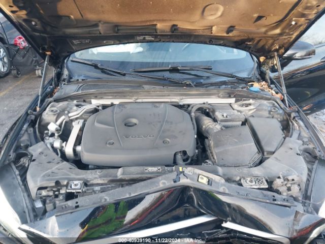 7JRA22TM3KG016892 Volvo S60 T6 R-design