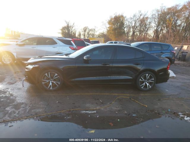 7JRA22TM3KG016892 Volvo S60 T6 R-design