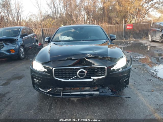 7JRA22TM3KG016892 Volvo S60 T6 R-design