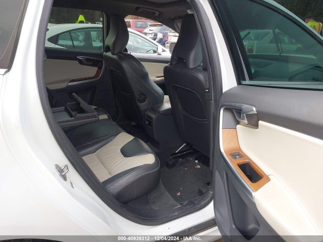 YV449MDM8F2632766 Volvo Xc60 T6 Platinum