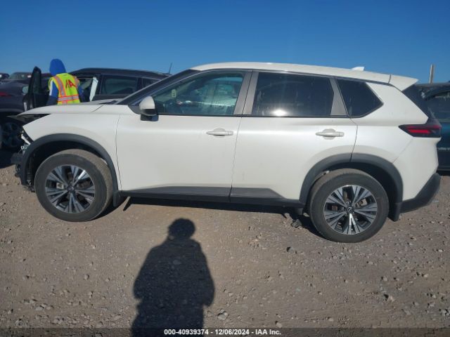 5N1BT3BB6NC698714 Nissan Rogue Sv Intelligent Awd