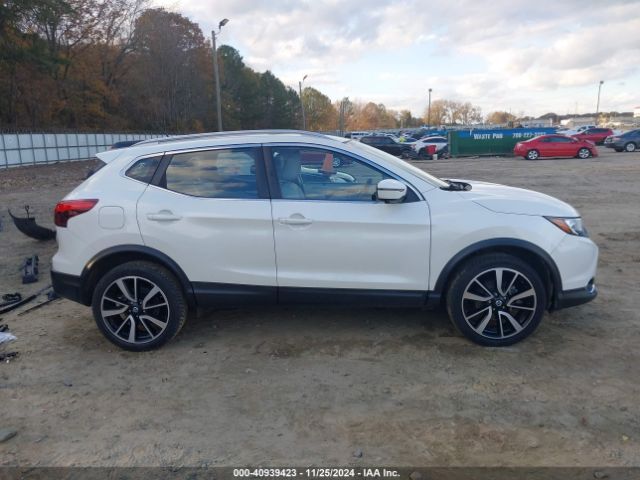 JN1BJ1CP2HW031590 Nissan Rogue Sport Sl