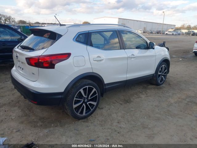 JN1BJ1CP2HW031590 Nissan Rogue Sport Sl