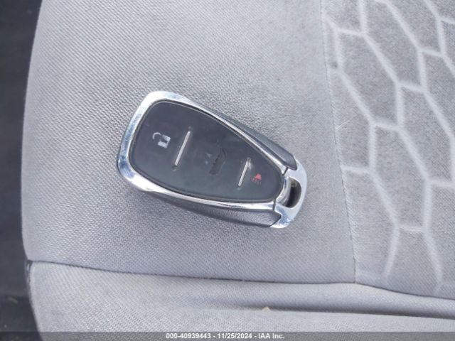 2GNAXHEV0J6242676 Chevrolet EQUINOX LS