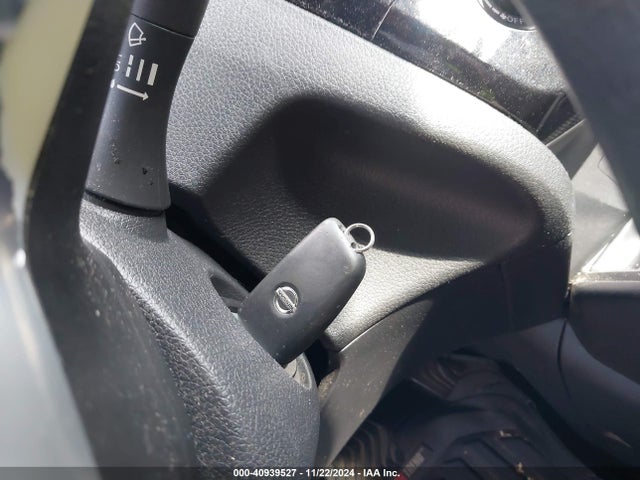 Nissan ROGUE S 2018 5N1AT2MT5JC750033 Image 11