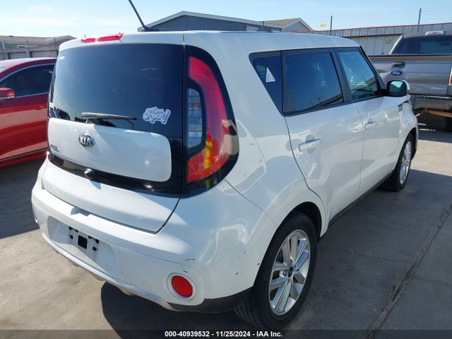 KIA SOUL + 2017 KNDJP3A53H7475463 Image 4