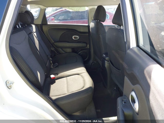 KIA SOUL + 2017 KNDJP3A53H7475463 Image 8