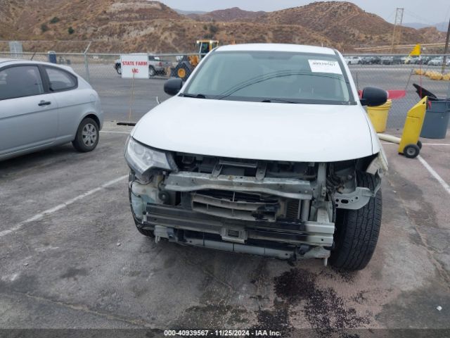 JA4AD2A31HZ035290 Mitsubishi Outlander Es