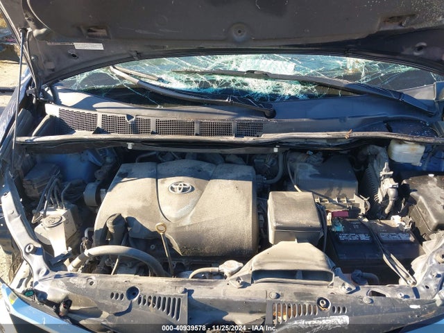 5TDJZ3DCXLS250685 Toyota SIENNA LE