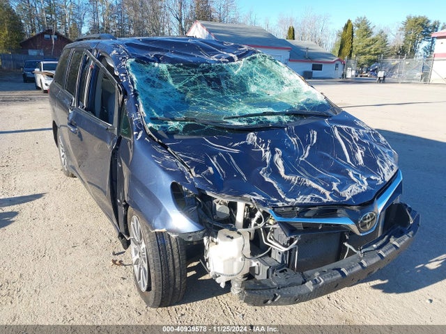 5TDJZ3DCXLS250685 Toyota SIENNA LE