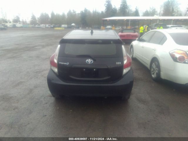 JTDKDTB36F1111337 Toyota Prius C Two