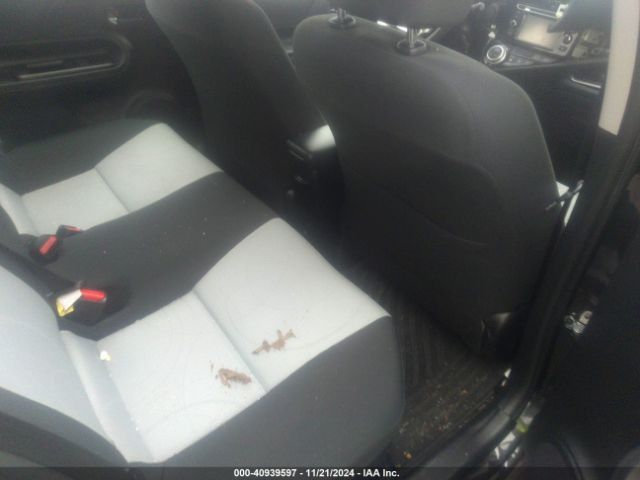 JTDKDTB36F1111337 Toyota Prius C Two