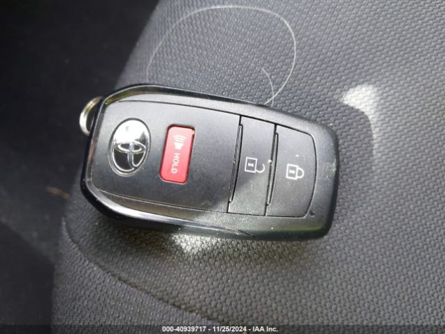 7MUCAAAG3PV047757 Toyota Corolla Cross Le