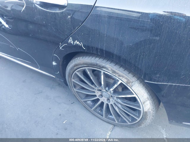 WDDUG8CB9FA112944 Mercedes-Benz S 550