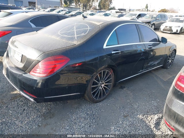 WDDUG8CB9FA112944 Mercedes-Benz S 550
