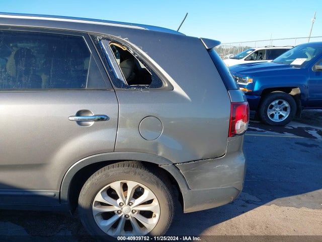 5XYKU4A74EG481551 KIA Sorento Ex V6