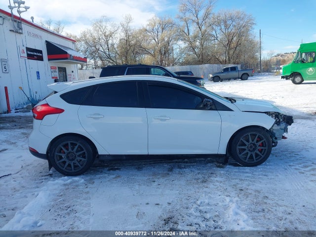 Ford FOCUS SE 2016 1FADP3K27GL270810 Image 14