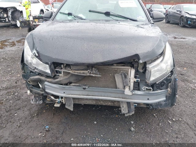 1G1PA5SH8E7406904 Chevrolet Cruze Ls Auto