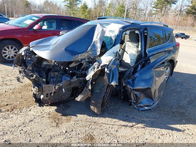 Toyota RAV4 LE 2014 JTMBFREV1ED095460 Image 2