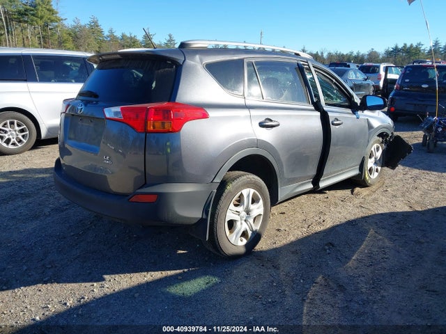 Toyota RAV4 LE 2014 JTMBFREV1ED095460 Image 4