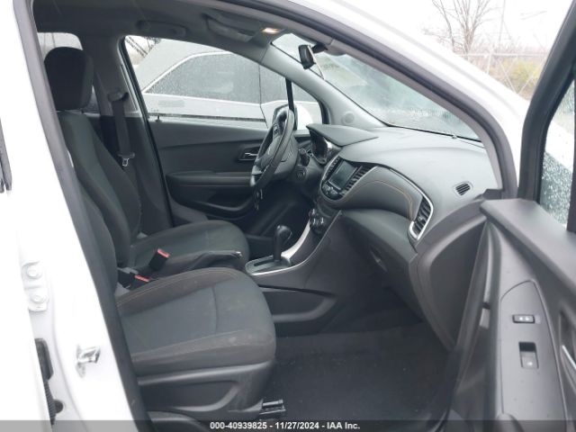KL7CJKSB2LB320026 Chevrolet Trax Fwd Ls
