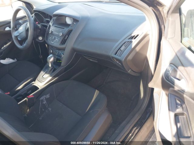 1FADP3F23GL241914 Ford FOCUS SE