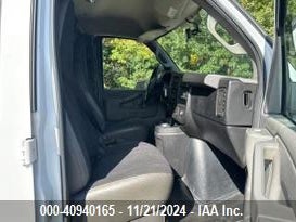 GMC Savana G2500 2018 1GTW7AFG9J1902352 Image 5
