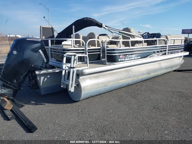 40940192 :رقم المزاد ، BUJ12907D121 vin ، 2021 Suntracker Suntracker Sport Fis مزاد بيع