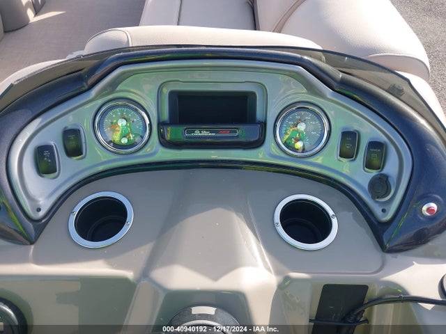 40940192 :رقم المزاد ، BUJ12907D121 vin ، 2021 Suntracker Suntracker Sport Fis مزاد بيع