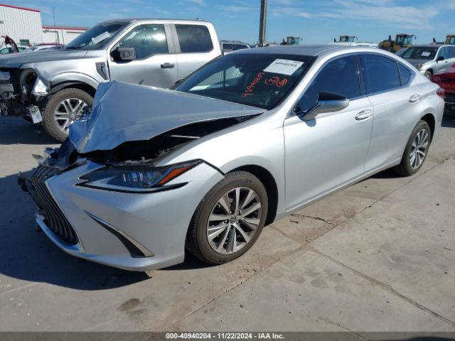 58AD11D17MU003326 Lexus ES 250