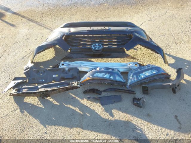 2T3K1RFV5LW084877 Toyota RAV4 LE