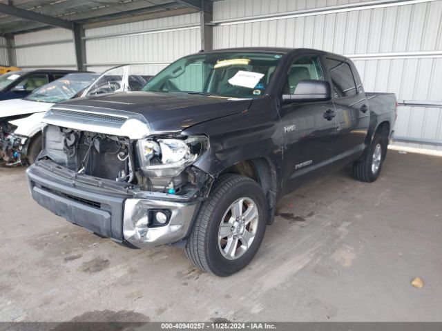 5TFDW5F1XJX732688 Toyota Tundra Sr5 5.7l V8