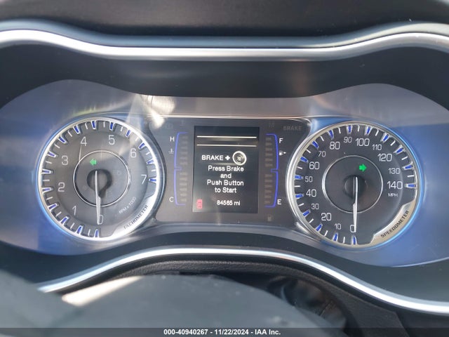 Chrysler 200 Limited 2015 1C3CCCAB9FN699442 Image 7