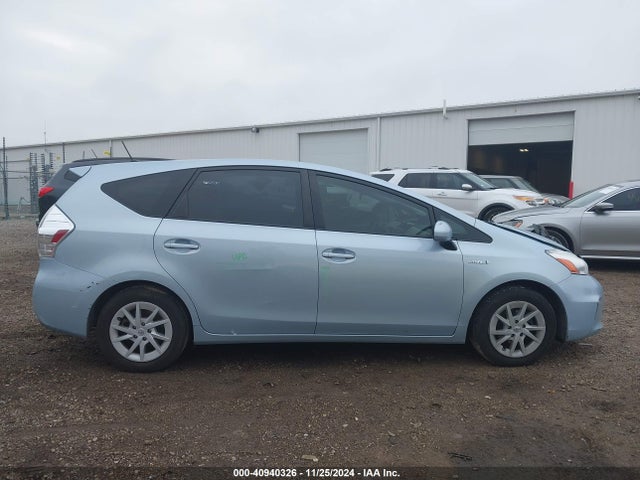 Toyota Prius V Two 2014 JTDZN3EU8EJ006460 Image 13