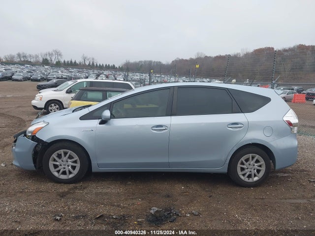 Toyota Prius V Two 2014 JTDZN3EU8EJ006460 Image 14