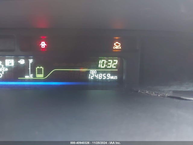Toyota Prius V Two 2014 JTDZN3EU8EJ006460 Image 15