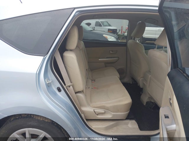 Toyota Prius V Two 2014 JTDZN3EU8EJ006460 Image 8