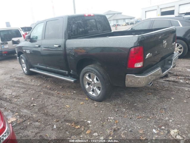 2018 RAM 1500 3C6RR7LT0JG118582 Photo 2