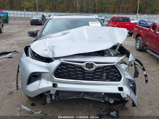 5TDGZRAH5NS538937 Toyota Highlander Xle