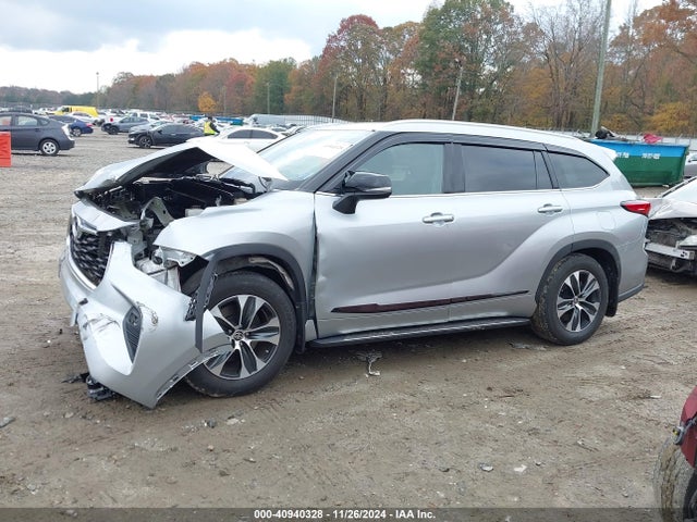 5TDGZRAH5NS538937 Toyota Highlander Xle