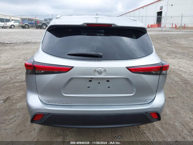 5TDGZRAH5NS538937 Toyota Highlander Xle