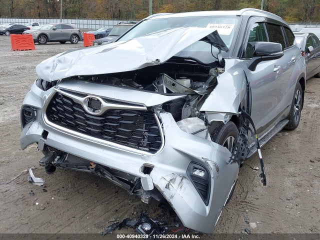 5TDGZRAH5NS538937 Toyota Highlander Xle