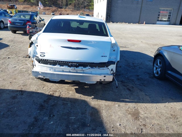 Chrysler 300 Touring L Awd 2022 2C3CCASGXNH204137 Image 17