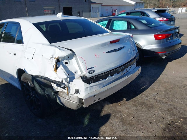2C3CCASGXNH204137 Chrysler 300 Touring L Awd