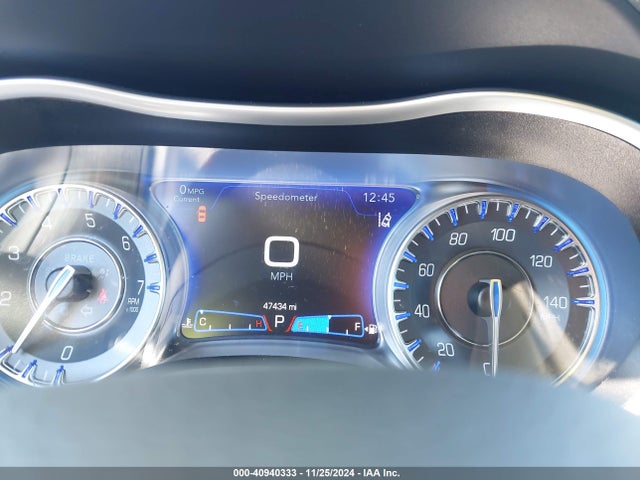 2C3CCASGXNH204137 Chrysler 300 Touring L Awd
