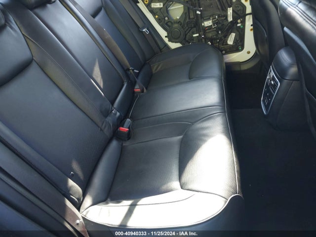 2C3CCASGXNH204137 Chrysler 300 Touring L Awd